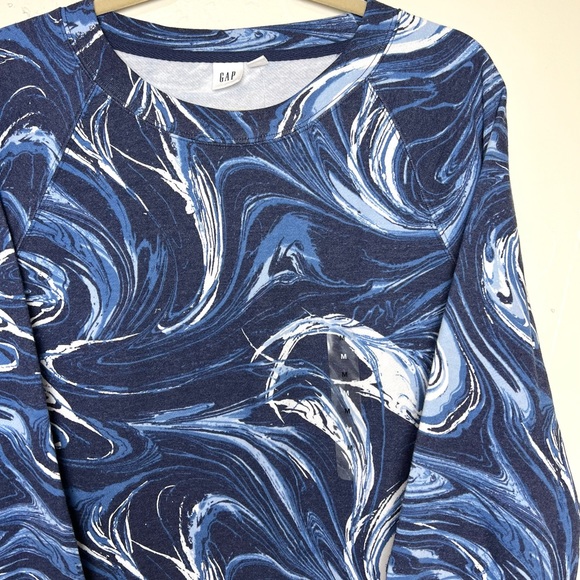 ⭐️ 3/$25 NWT Gap Marbled Blue Pullover Sweatshirt - Picture 4 of 9
